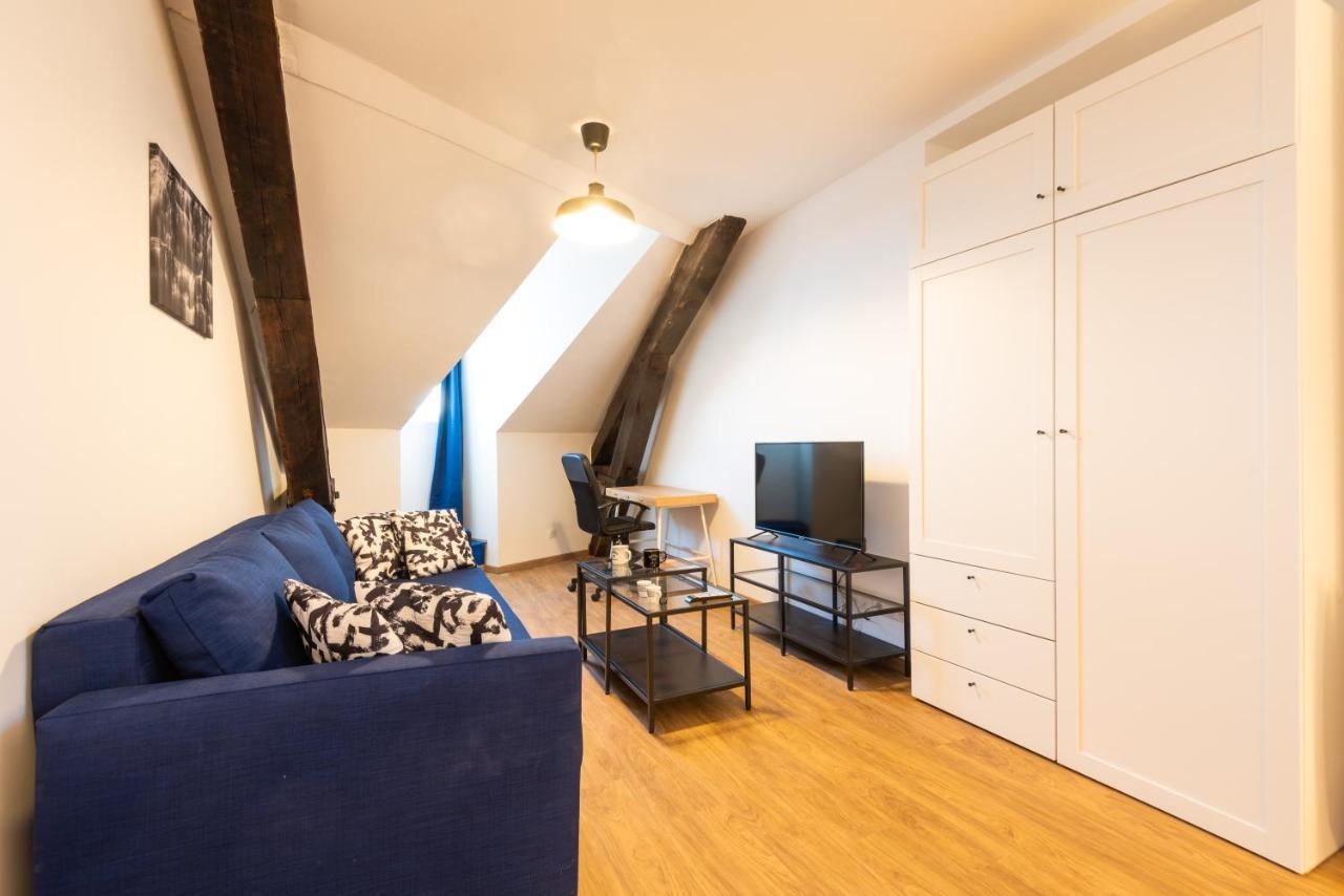 Appartement Coeur De Ville - Au Calme - Wifi - Four, Lave-Seche Linge Pau Buitenkant foto