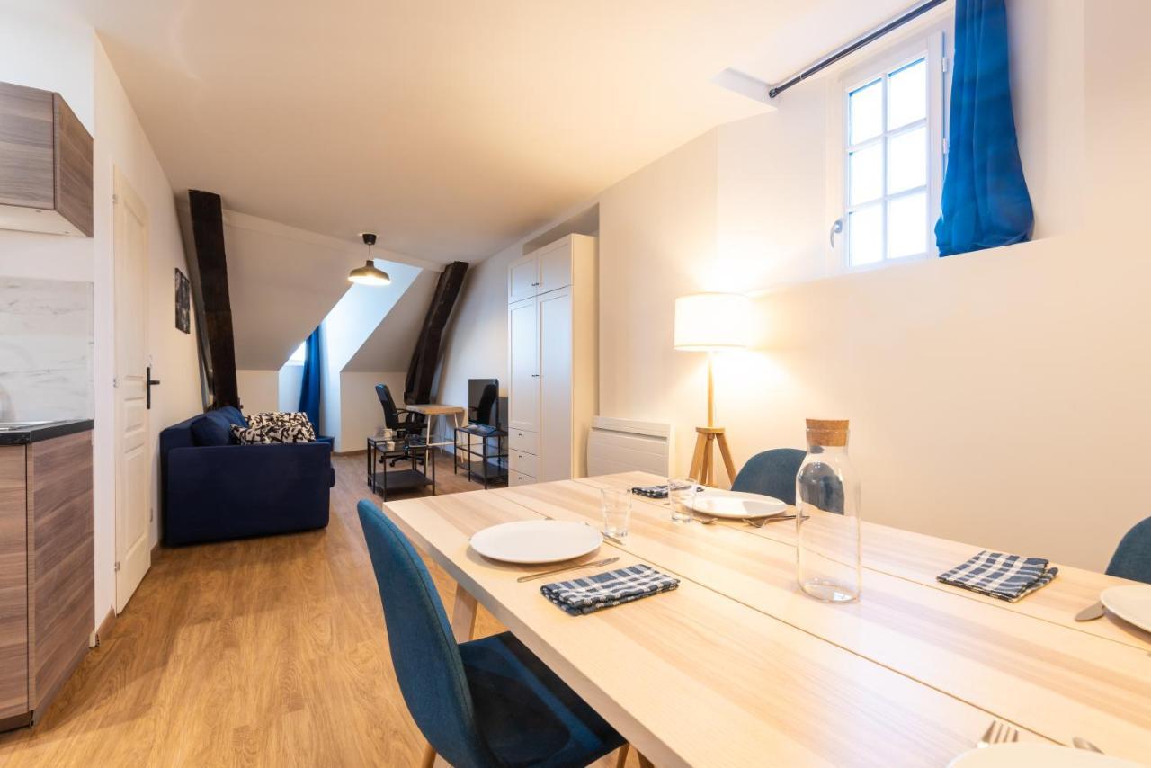 Appartement Coeur De Ville - Au Calme - Wifi - Four, Lave-Seche Linge Pau Buitenkant foto