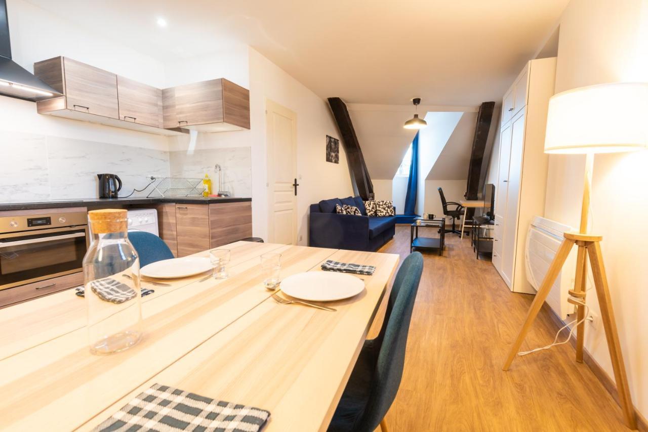 Appartement Coeur De Ville - Au Calme - Wifi - Four, Lave-Seche Linge Pau Buitenkant foto